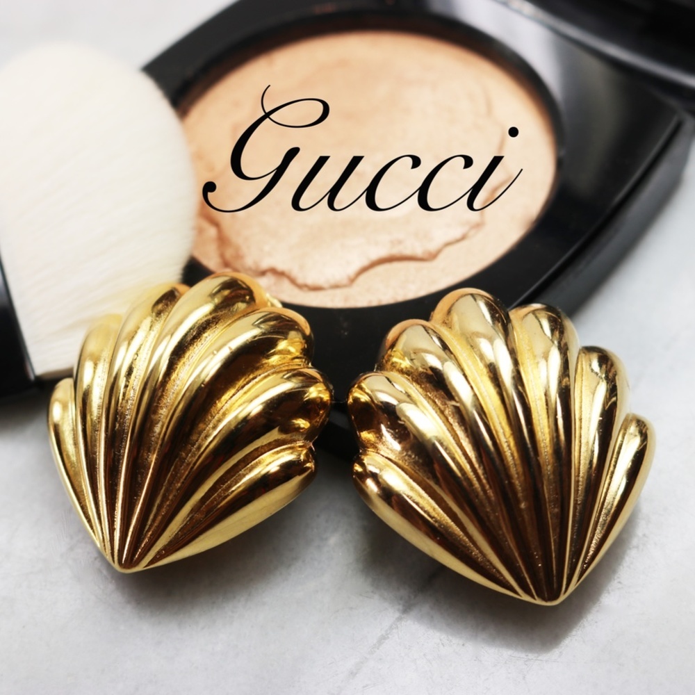⚜️ Gorgeous Vintage PAOLO GUCCI Seashell Earrings